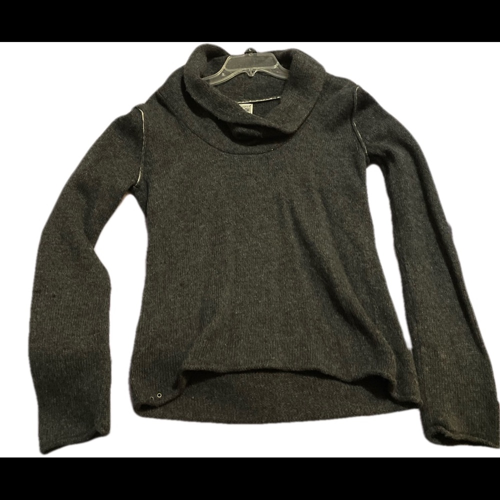 Distressed Converse One Alstar unisex grey/gray sweater. Size XL